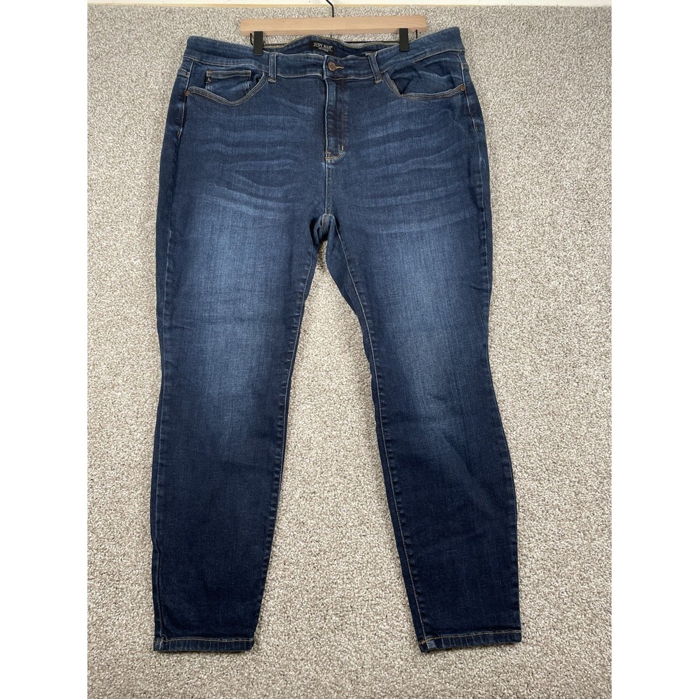 Judy Blue Joanne Mid-Rise Skinny Jeans in a Dark Wash Style# JB82110DK-PL Sz 22W